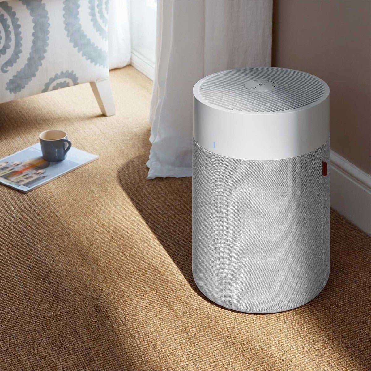 Blueair Blue Pure 311i Max in bedroom setting during pollen season